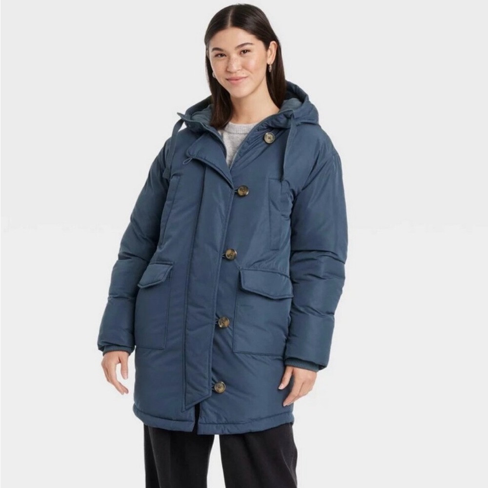 Universal Thread Women's Navy Puffer Coat